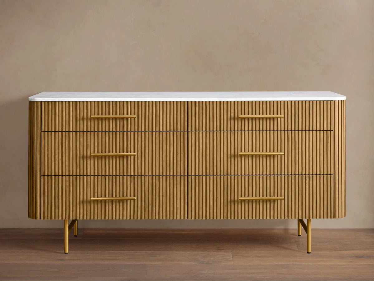 Findlay Six Drawer Dresser - Grace Lamp