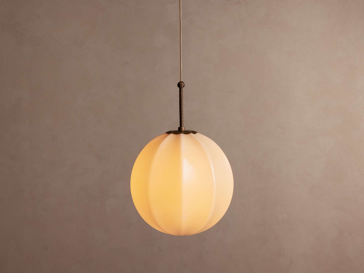 Agnes Pendant 12" 16" 20"D