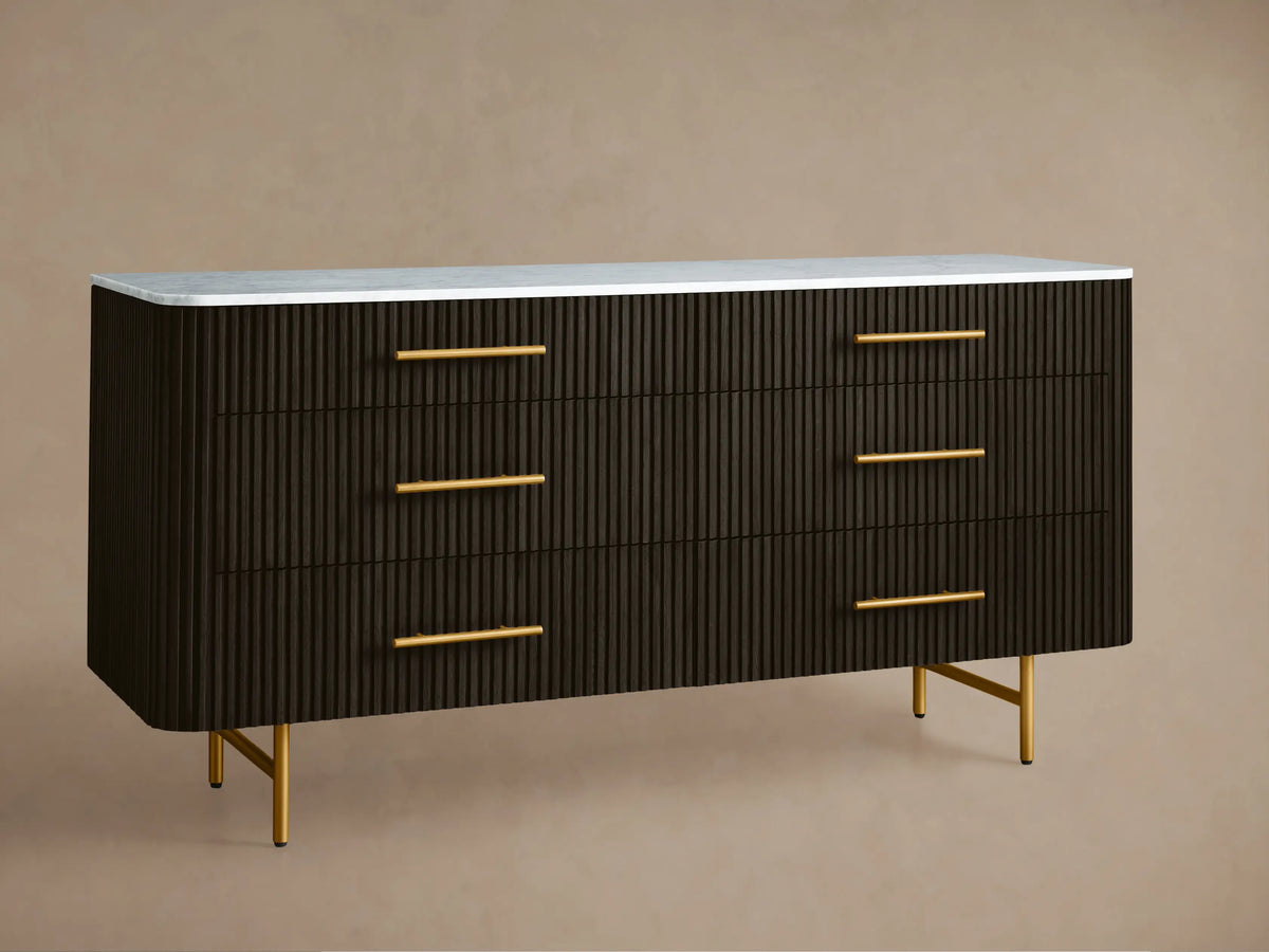 Findlay Six Drawer Dresser - Grace Lamp