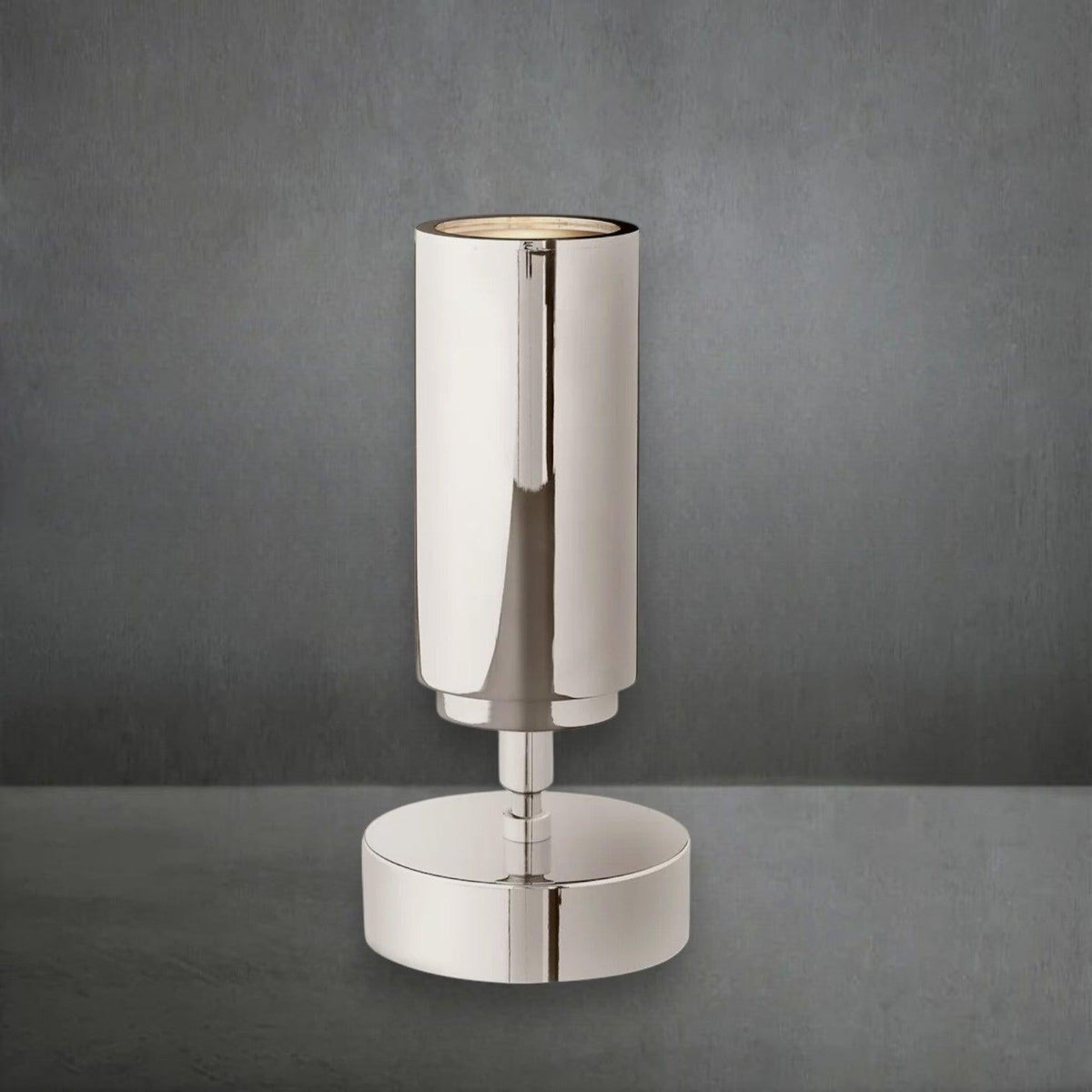 Champeaux Pivoting Spotlight - Grace Lamp